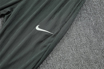 Chelsea Pre-Match Green Tracksuit 25/26